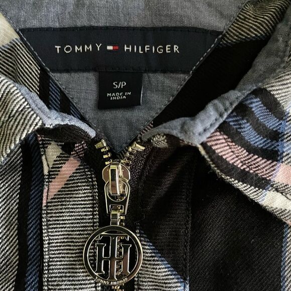 Tommy Hilfiger Plaid Zip Up Popover Shirt Size Small - Picture 6 of 8